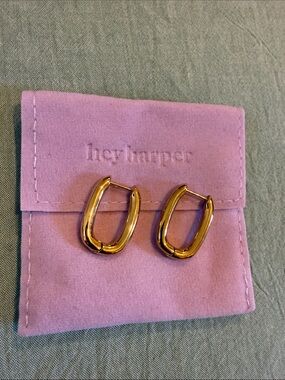 Hey Harper Gold Oval Huggie Hoop Earrings